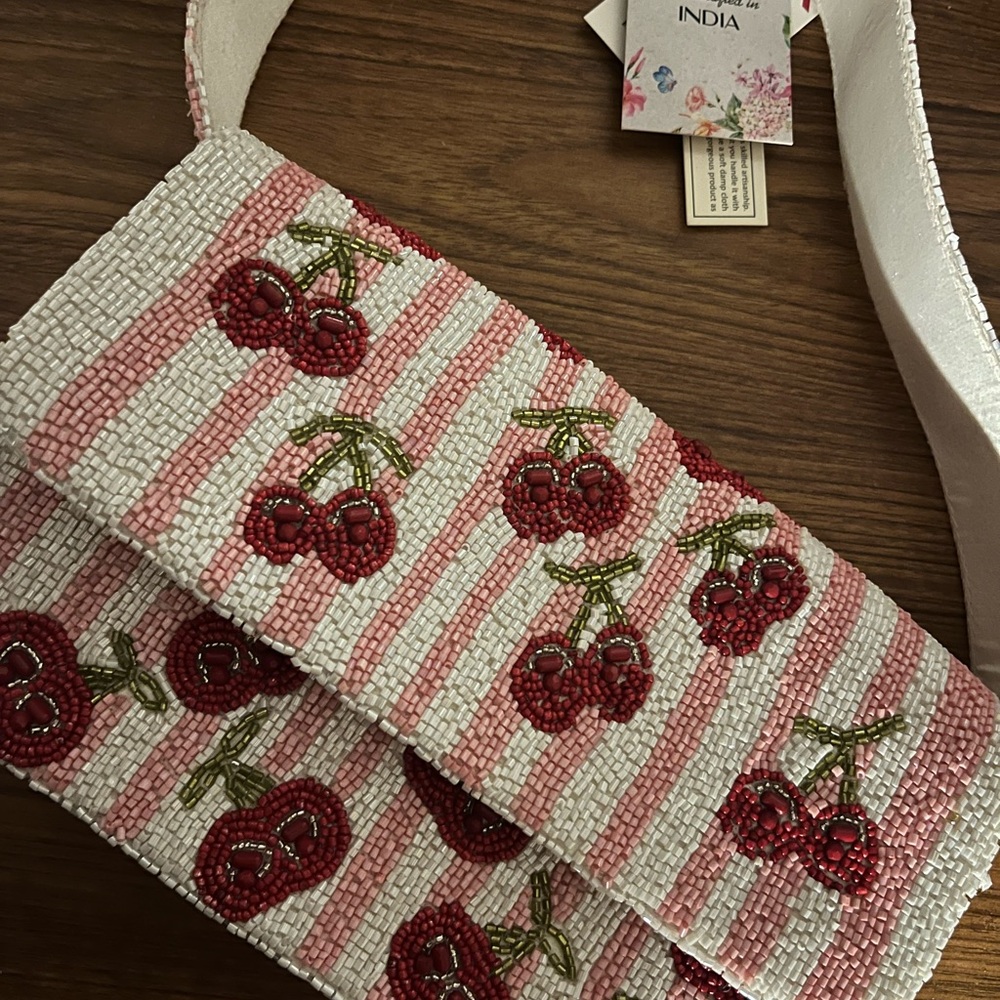 VIRAL BEADED Pink and White Cherry Embroidered Shoulder Bag